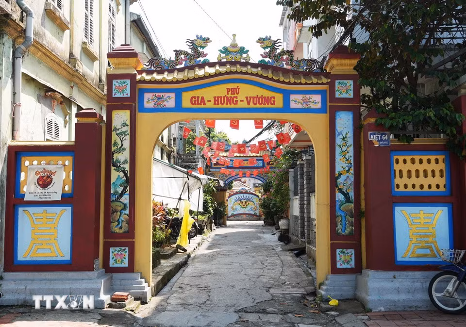 Phủ Gia Hưng Vương ở phố cổ Gia Hội, phường Phú Xuân, thành phố Huế. (Ảnh: Nguyên Lý/TTXVN)