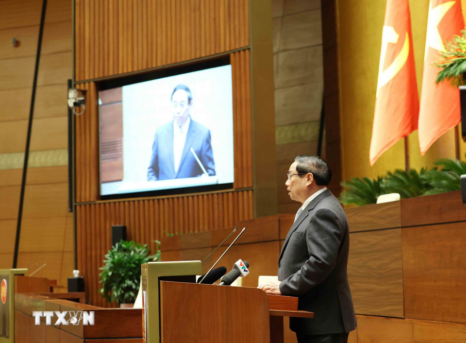 Thủ tướng Phạm Minh Chính giới thiệu Chuyên đề: "Chương trình hành động thực hiện Nghị quyết Đại hội đại biểu toàn quốc lần thứ XIV của Đảng." (Ảnh: Phương Hoa/TTXVN)
