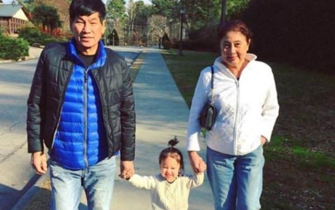 Ông Trump đã xem video vụ bác sĩ gốc Việt bị lôi khỏi máy bay ảnh 1