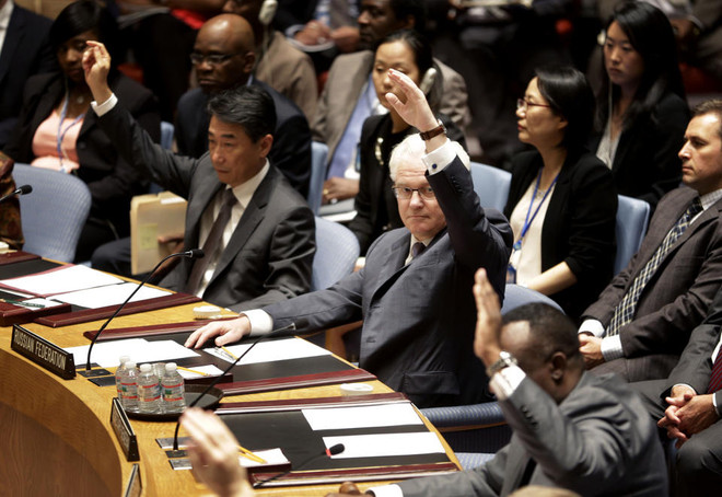 Phe ly khai Ukraine đồng ý bàn giao thi hài và hộp đen của MH17 ảnh 2