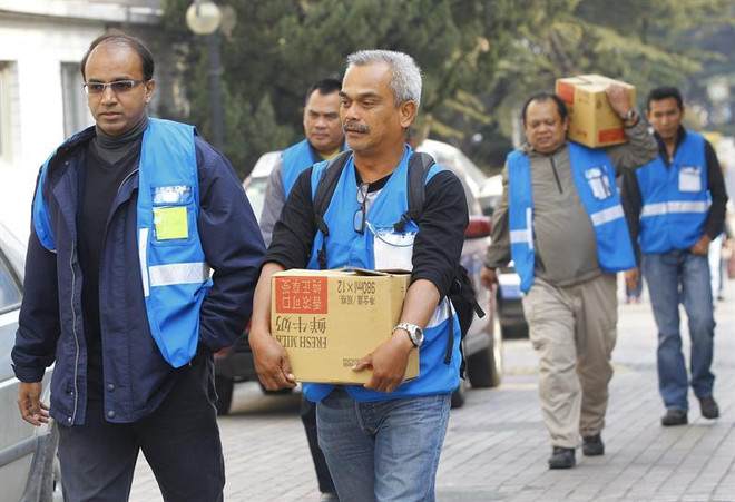 Dân mạng Trung Quốc lo máy bay mất tích bị khủng bố ảnh 1