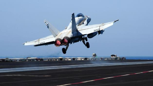 Hãng thông tấn Nga phản ứng về vụ Mỹ không kích IS ở Syria ảnh 1