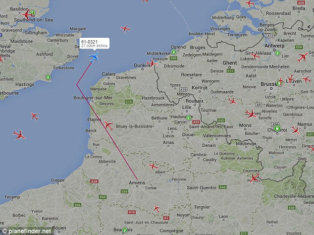 Máy bay của Không quân Mỹ mất tích trên vùng trời nước Anh ảnh 2