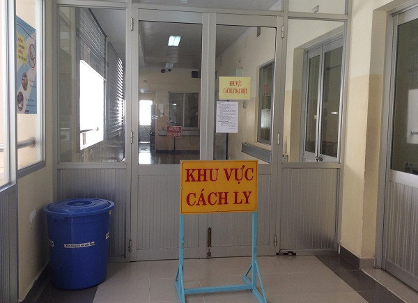 Quản lý chặt hai du khách nhập cảnh từ vùng dịch Ebola ảnh 1