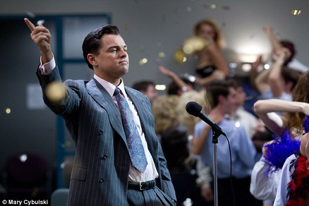 Cuộc sống xa xỉ của "sói phố Wall" trong đời thực ảnh 2