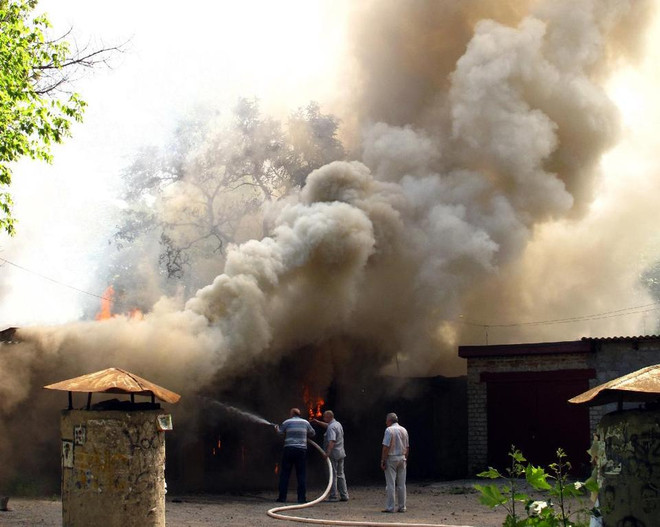 Ukraine: Thị trưởng Lugansk tuyên bố thảm họa nhân đạo sắp xảy ra ảnh 1