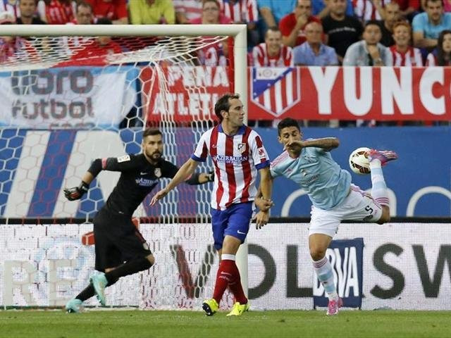 [Video] Tiền vệ Celta ghi bàn bằng gót chân mà không cần nhìn ảnh 1