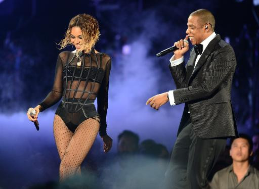 Beyonce và chồng là Jay-Z trình diễn ở lễ trao giải (Nguồn: AFP) Daft Punk và Lorde đại thắng ở giải Grammy 2014 ảnh 4