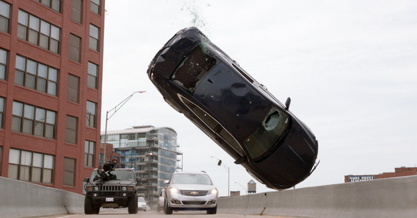 Xem "Chiến binh mùa Đông": Siêu anh hùng nhân bản ảnh 2