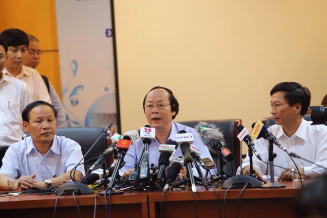 [Photo] Nóng bỏng cuôc họp báo về vụ cá chết ở Biển Miền Trung ảnh 4