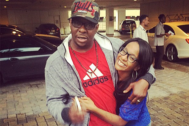 Con gái Whitney Houston có thể bị rút ống thở đúng ngày giỗ mẹ ảnh 1