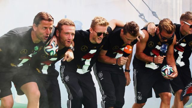 [Video] Xem lại màn ăn mừng bị cho là xúc phạm của cầu thủ Đức ảnh 1