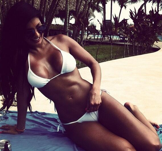 Nữ phóng viên xinh đẹp của Costa Rica gây sốt tại World Cup ảnh 6