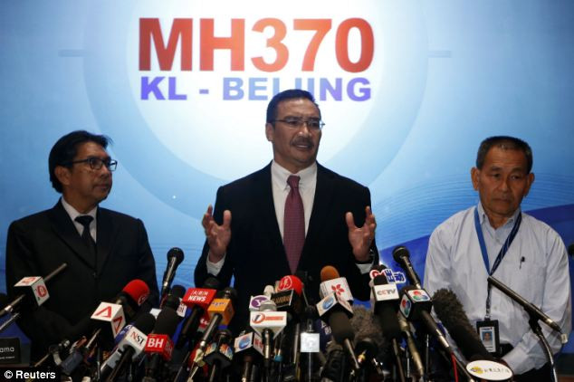 "Máy bay MH370 đổi hướng và bị không tặc khống chế" ảnh 2