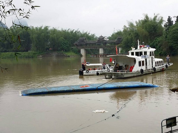 Tai nạn lật thuyền ở Trung Quốc làm 2 người thiệt mạng ảnh 2
