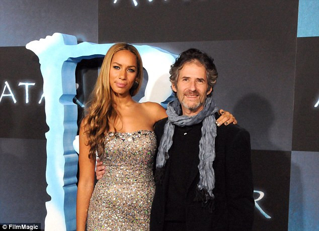 Nhạc sĩ "My Heart Will Go On" tử vong vì tai nạn máy bay ảnh 1