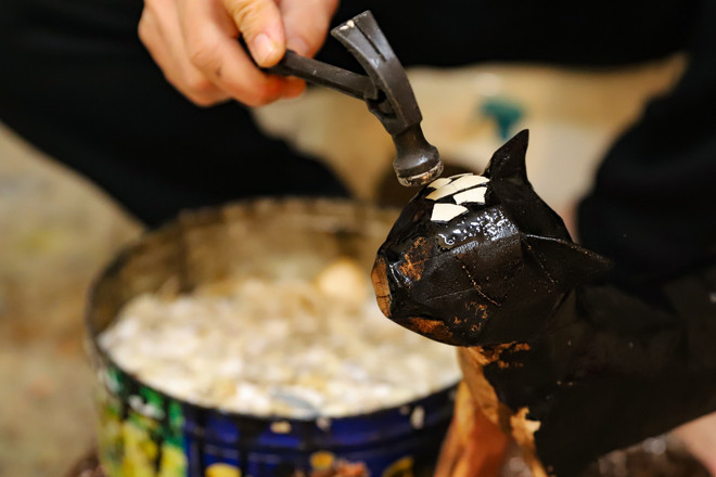 Sự giao thoa của nghệ thuật sơn mài và điêu khắc của nghệ nhân xứ Đoài ảnh 1