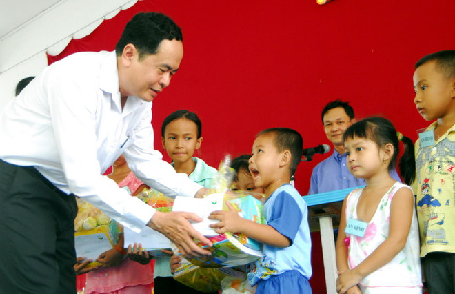 Ông Trần Thanh Mẫn giữ chức Phó Chủ tịch chuyên trách MTTQ ảnh 1