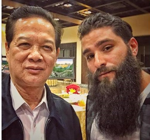 Đạo diễn "Kong: Skull Island" khoe ảnh chụp với Thủ tướng ảnh 1