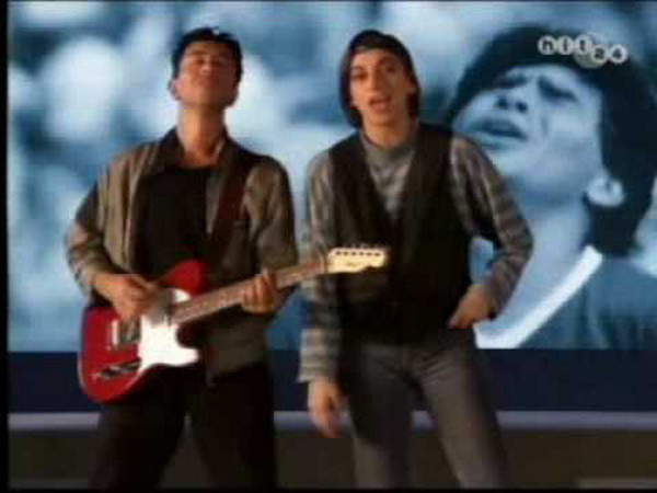 Nghe lại ca khúc bất hủ "Mùa Hè Italy" với... phiên bản Việt ảnh 1