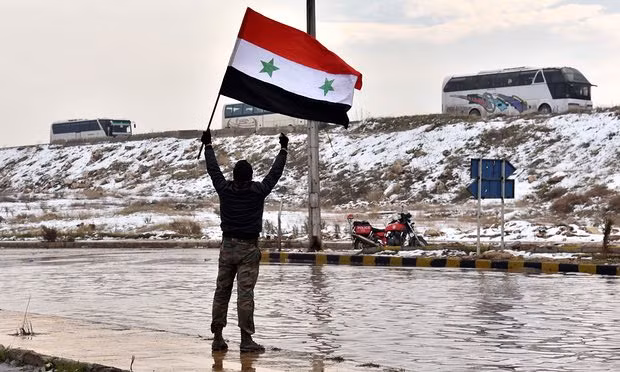 Người dân Aleppo đổ ra đường ăn mừng thành phố được giải phóng ảnh 1