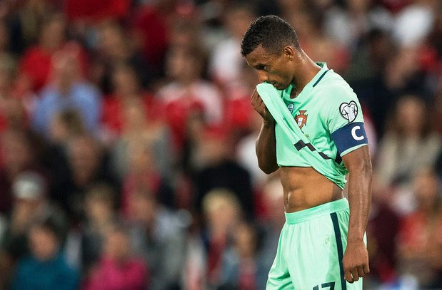 ĐKVĐ EURO Bồ Đào Nha thua sốc trận mở màn vòng loại World Cup ảnh 1