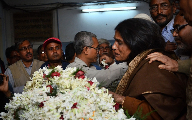 Ấn Độ lại chấn động bởi vụ hiếp dâm tập thể rồi thiêu chết ảnh 2