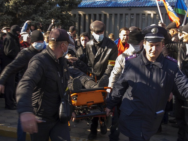 Nga cảnh báo Ukraine không được đàn áp người biểu tình ảnh 1