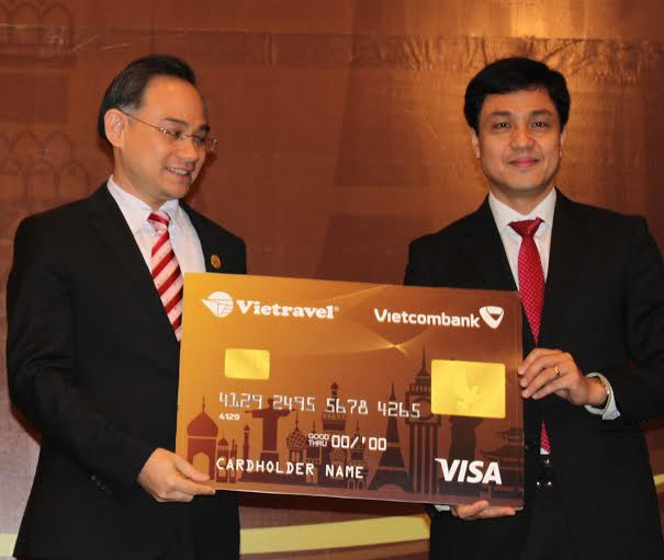 Ra mắt Thẻ tín dụng quốc tế đồng thương hiệu VCB Vietravel ảnh 1