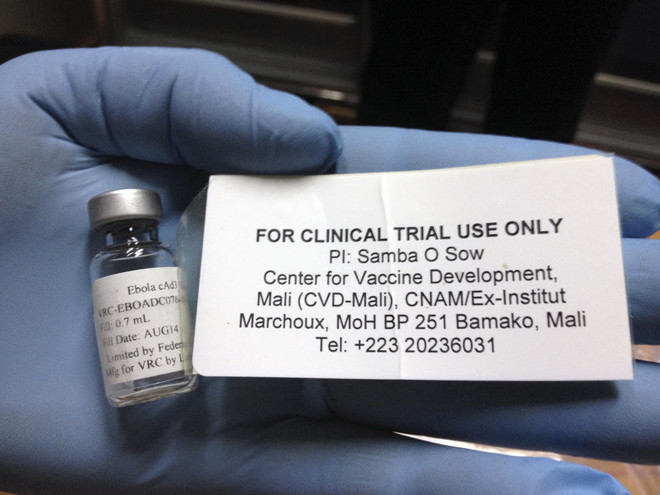 Lô vaccine Ebola sẽ được chuyển tới Bamako, Mali (Nguồn: Reuters) Lãnh tụ Fidel: Cuba sẵn sàng hợp tác với Mỹ chống Ebola ảnh 1