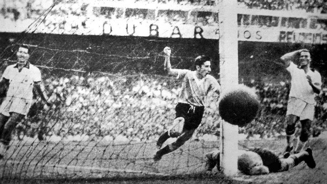 Người hùng giúp Uruguay vô địch World Cup 1950 Ghiggia qua đời ảnh 1