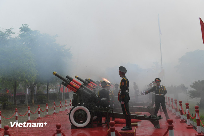 vnp_ban dai bac.jpg