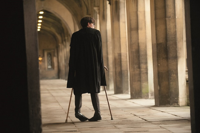 "Theory of Everything": Màn hóa thân bậc thầy của Redmayne ảnh 2