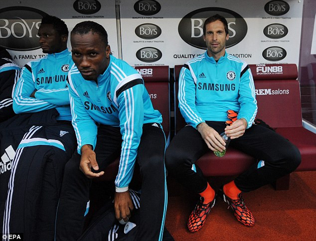 Với Thibaut Courtois, Chelsea không còn cần đến Petr Cech ảnh 2