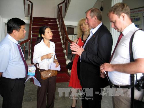 Nga giúp Việt Nam đào tạo chuyên gia vận hành nhà máy điện hạt nhân ảnh 1