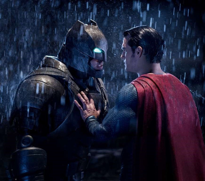 "Batman vs Superman" lập hàng loạt kỷ lục trong ngày ra mắt ảnh 1