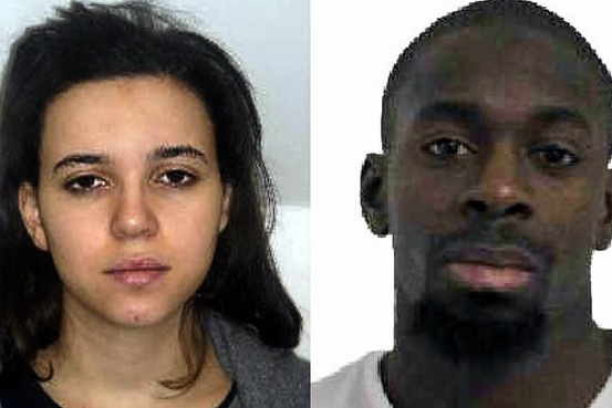 Kẻ bắt cóc 5 người ở Paris có liên quan đến vụ Charlie Hebdo ảnh 1