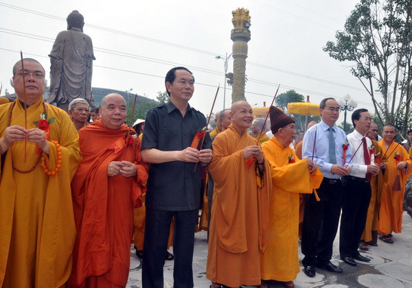 [Photo] Tượng Phật Thích Ca Mâu Ni bằng đồng lớn nhất ĐNÁ ảnh 4