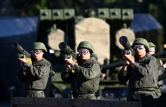 NATO quan ngại việc Nga triển khai quân sự ở Crimea ảnh 1