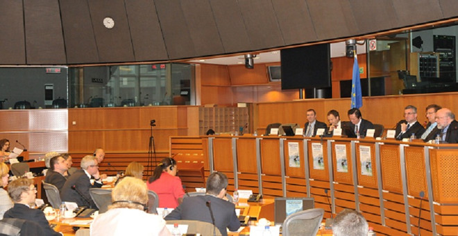Quang cảnh phiên điều trần về FTA giữa Việt Nam và EU tại Brussels tháng 11/2013 (Ảnh: Hương Giang - TTXVN) Việt Nam và EU nỗ lực sớm hoàn tất đàm phán FTA ảnh 1
