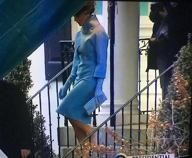 Vợ chồng ông Donald Trump đã rời nhà đến dự lễ nhậm chức ảnh 2