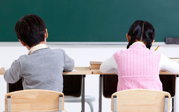 Chung thân cho tên thầy giáo râu xanh xâm hại 12 học sinh ảnh 1