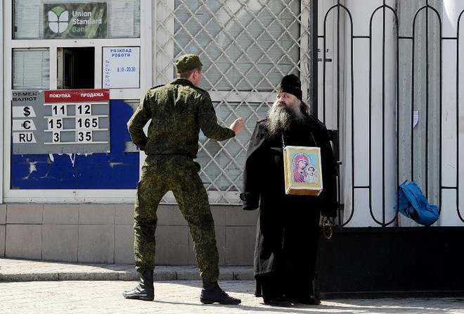 Vụ Crimea: “Nga trả giá đắt về kinh tế cho quyết định chính trị” ảnh 1