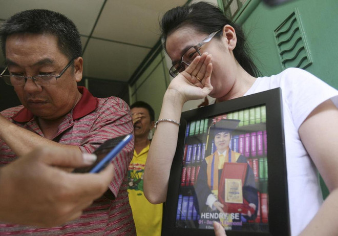 Rớt nước mắt với hình ảnh các nạn nhân trên chuyến bay MH17 ảnh 4