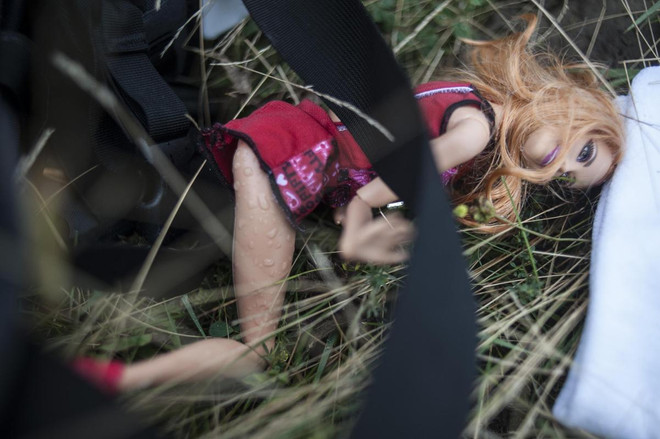 Rớt nước mắt với hình ảnh các nạn nhân trên chuyến bay MH17 ảnh 1