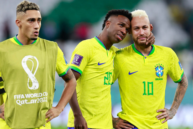 [Photo] Nước mắt lăn dài trên má Neymar, Brazil chia tay World Cup ảnh 1