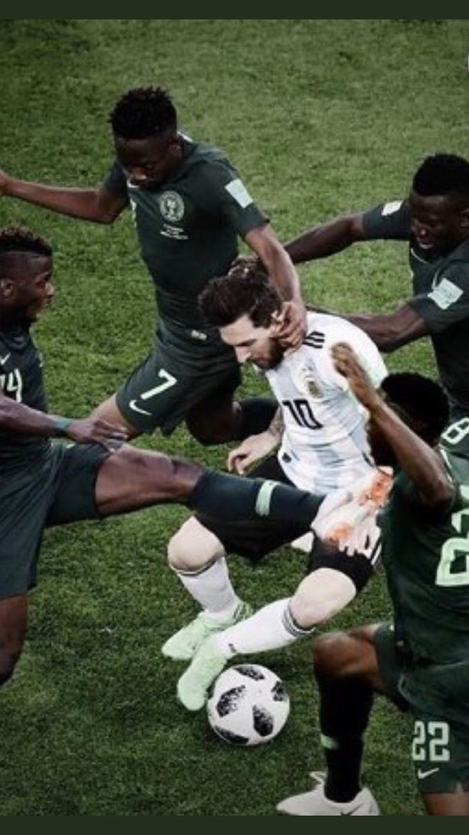 Messi mới là người chỉ đạo trận Argentina-Nigeria thay vì Sampaoli? ảnh 2