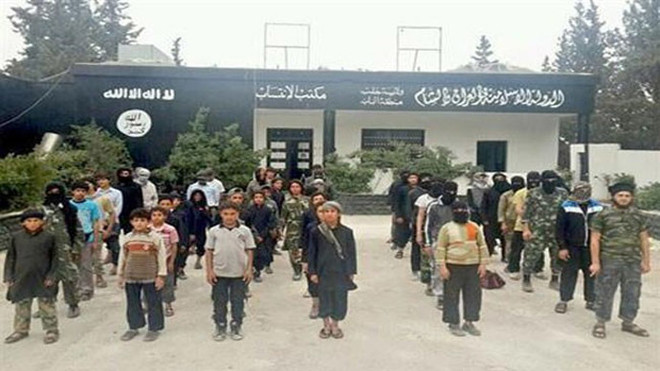 Lực lượng ISIS tuyển cả trẻ em 10 tuổi để đào tạo chiến binh ảnh 1