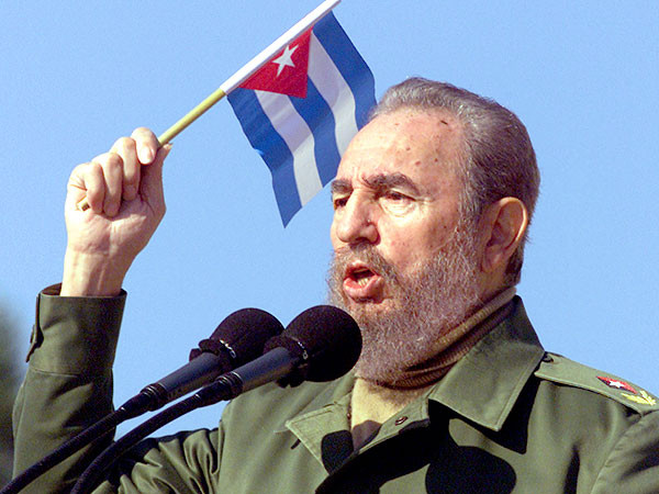 Lãnh tụ Cuba Fidel Castro luôn là một nhân vật có tầm ảnh hưởng lớn, một biểu tượng về một con người kiên cường đấu tranh cho tinh thần độc lập dân tộc và vì cuộc sống ấm no, hạnh phúc của con người. Lãnh tụ vĩ đại của cách mạng Cuba Fidel Castro qua đời ở tuổi 90 ảnh 1