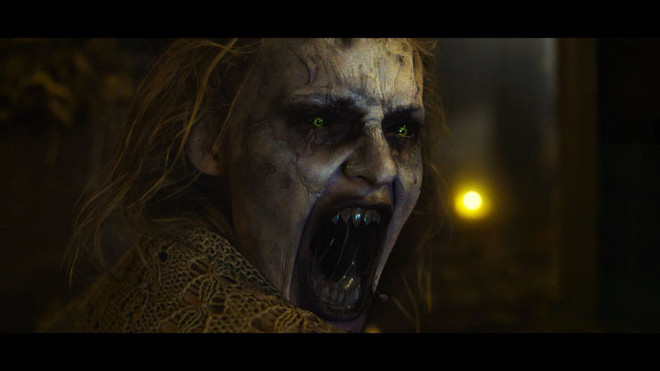 "Mỹ nhân ngư: Hồ tử thần" - Tiên cá kinh dị lần đầu lên màn ảnh ảnh 1